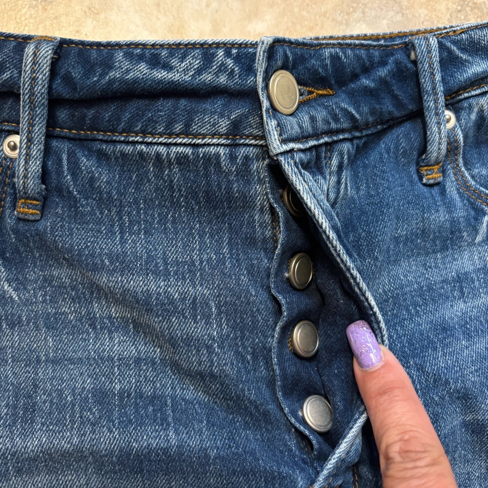 Good American Bombshell High Waisted Distressed J… - image 7